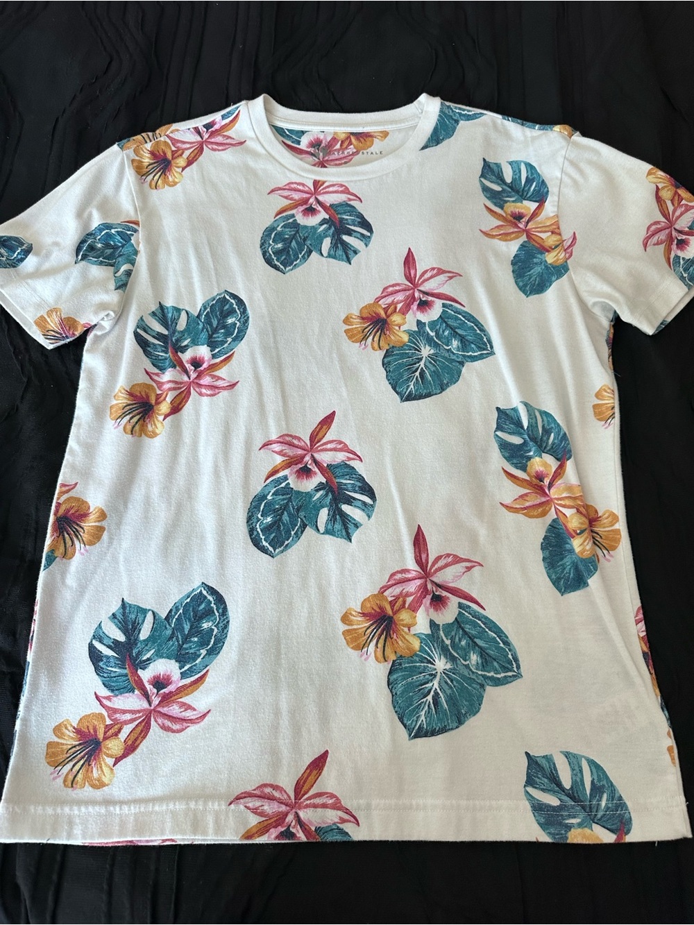 Aeropostale White Short Sleeve Tee with Teal & Pink Floral Print
